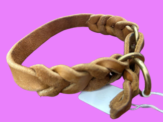 Pull-stop collar greased leather